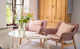 Tomte - Scandinavian Apartment